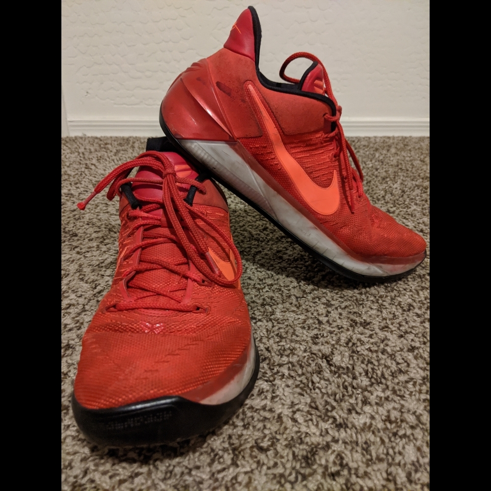 Nike Kobe AD University Reds